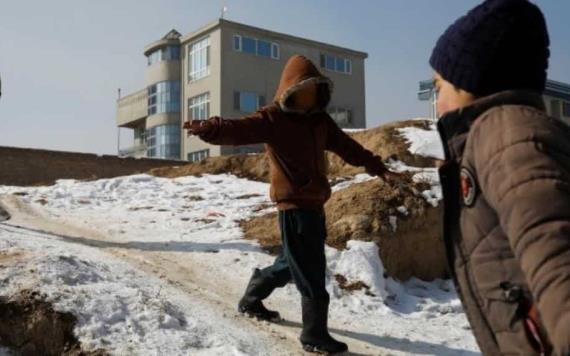 Talibanes solicitan ayuda humanitaria ante ola de frío que ha dejado 166 muertos