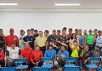 Realizan curso de beisbol en la Ciudad Deportiva