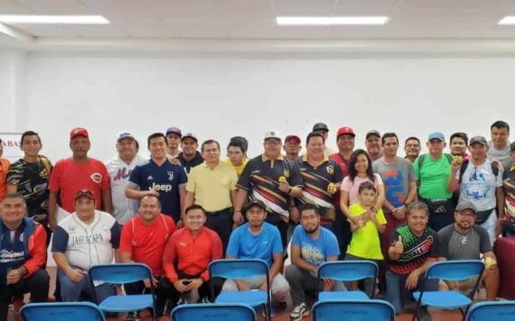 Realizan curso de beisbol en la Ciudad Deportiva