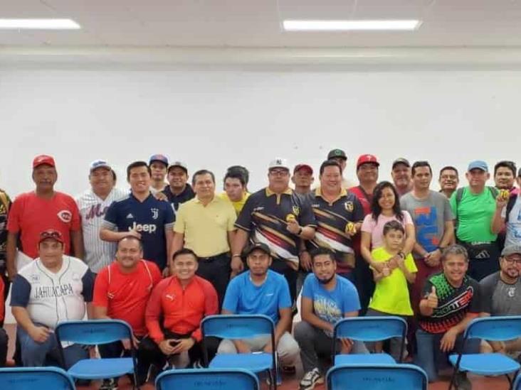 Realizan curso de beisbol en la Ciudad Deportiva Realizan curso de beisbol en la Ciudad Deportiva