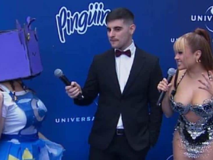 AriGameplays conduce la alfombra azul de los Premios ESLAND 2023 AriGameplays conduce la alfombra azul de los Premios ESLAND 2023