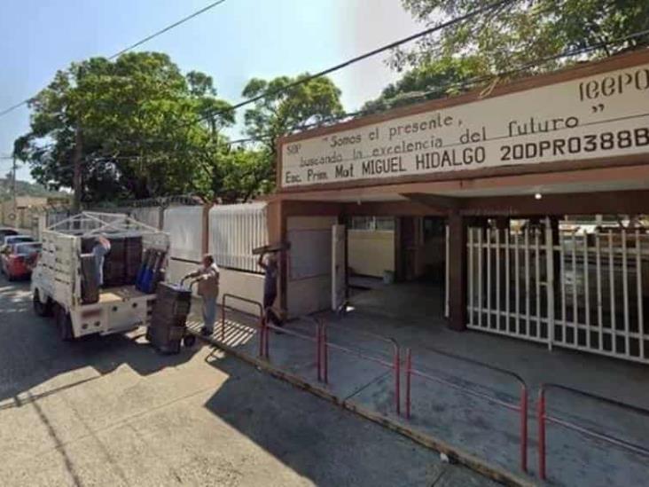 Detienen a director de escuela primaria en Oaxaca por presunto abuso a una alumna Detienen a director de escuela primaria en Oaxaca por presunto abuso a una alumna