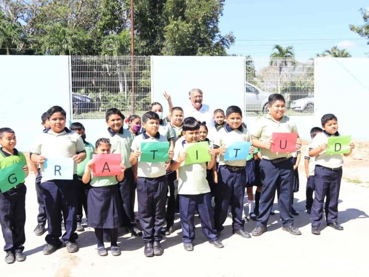 En Comalcalco entregan obra de construcción de barda perimetral en primaria de Sur 5ta sección En Comalcalco entregan obra de construcción de barda perimetral en primaria de Sur 5ta sección