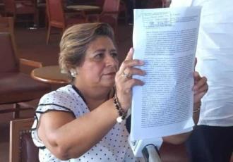 Sindica de Hacienda interpuso renuncia al cargo público ante Congreso del Estado