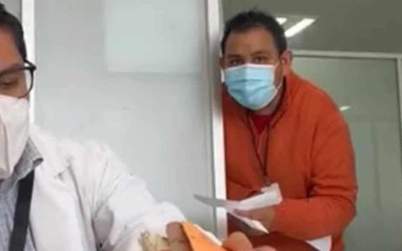 Video: Médico de Puebla humilla a trabajador temporal