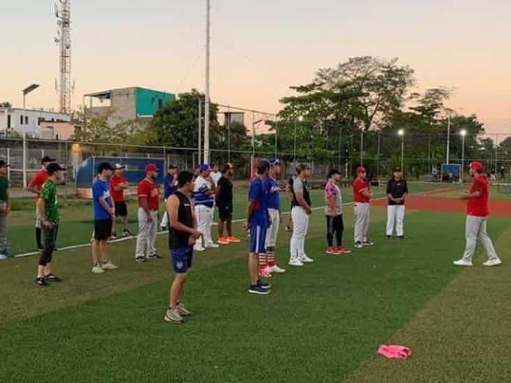 Se realizaron con éxito los primeros try out para integrar la Selección Tabasqueña de sóftbol Se realizaron con éxito los primeros try out para integrar la Selección Tabasqueña de sóftbol