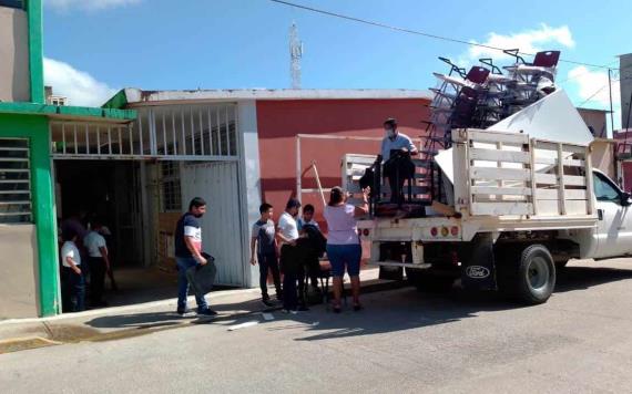 SETAB entrega de mobiliario escolar en beneficio de escuelas de educación básica en Jonuta