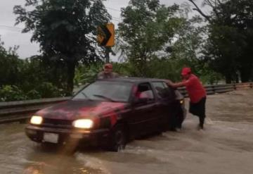 Permanecen vados sobre la Villahermosa-Teapa