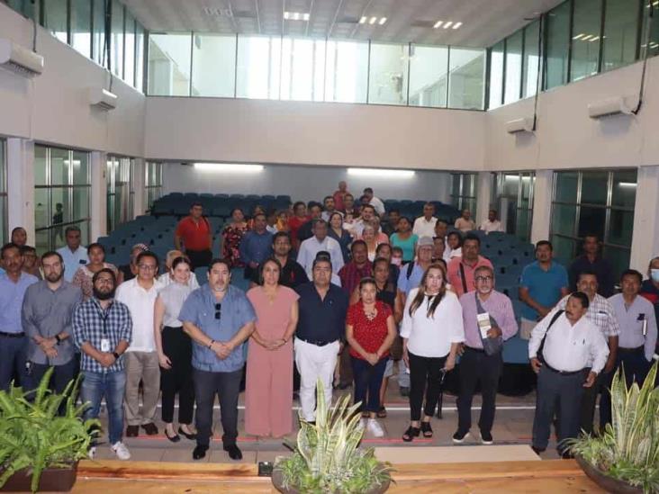 Capacitan a representantes, mesas directivas y ministros de culto de agrupaciones y asociaciones religiosas de Comalcalco Capacitan a representantes, mesas directivas y ministros de culto de agrupaciones y asociaciones religiosas de Comalcalco