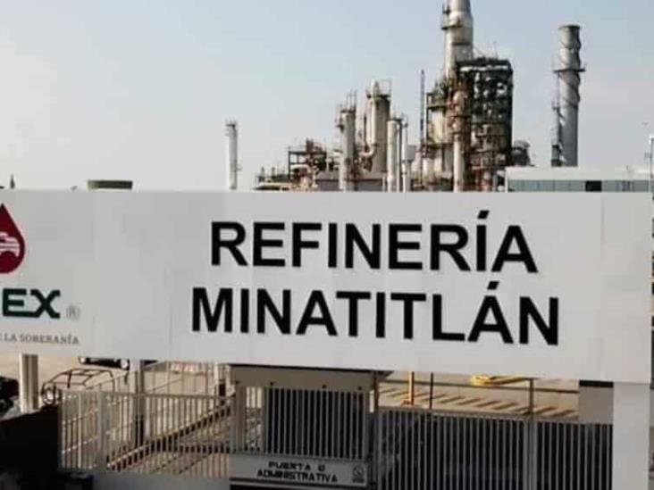 Controla PEMEX incendio en planta Combinada Maya de la Refinería Minatitlán Controla PEMEX incendio en planta Combinada Maya de la Refinería Minatitlán