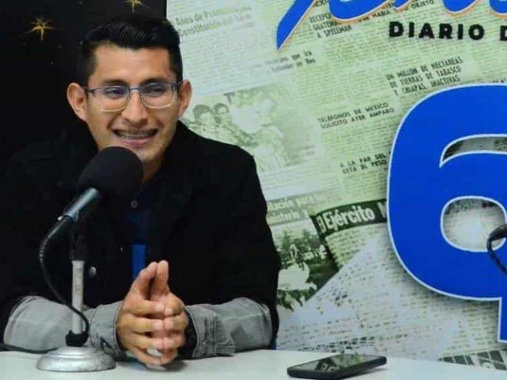 Dejó las letras por su pasión a la fotografía Dejó las letras por su pasión a la fotografía