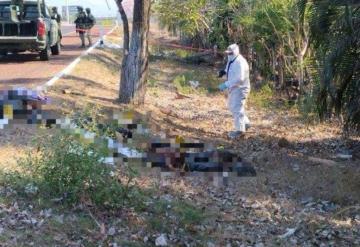 Hallan cuerpos desmembrados de cuatro hombres en autopista de Acapulco