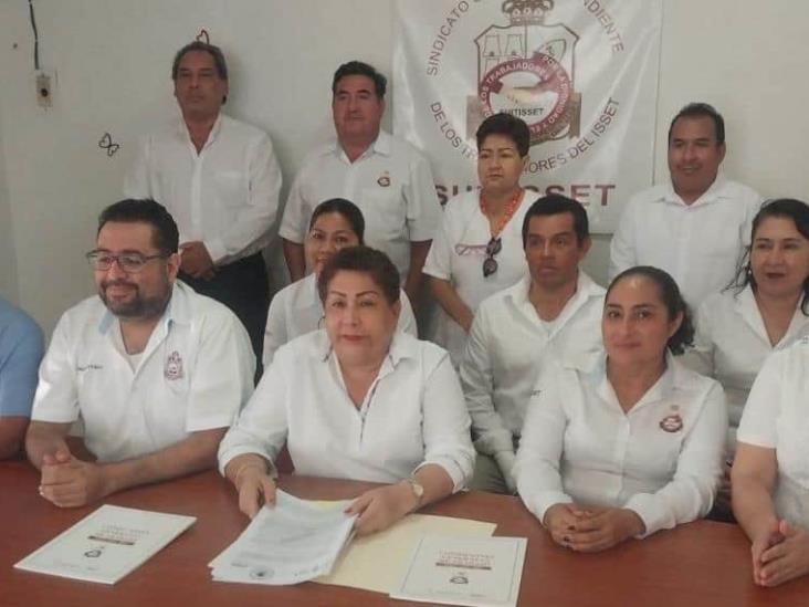 Toman nota a nuevos integrantes del SUITISSET Toman nota a nuevos integrantes del SUITISSET