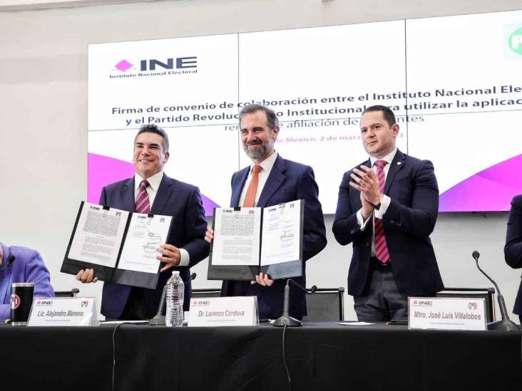 Afiliará el PRI hasta por celular Afiliará el PRI hasta por celular