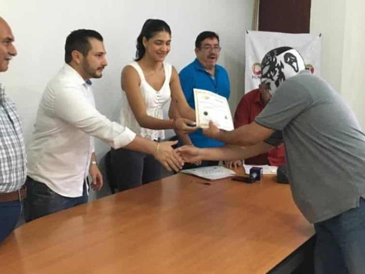 Entregaron reconocimientos a luchadores locales por su estupendo rendimiento en 2022 Entregaron reconocimientos a luchadores locales por su estupendo rendimiento en 2022