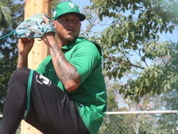 El pitcher colombiano Luis Escobar se notó sólido en sesión de bullpen en el minicampo de Olmecas de Tabasco El pitcher colombiano Luis Escobar se notó sólido en sesión de bullpen en el minicampo de Olmecas de Tabasco