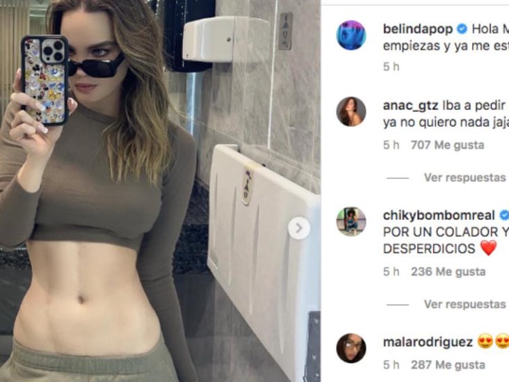 Belinda le presume su abdomen a Cazzu y manda mensaje