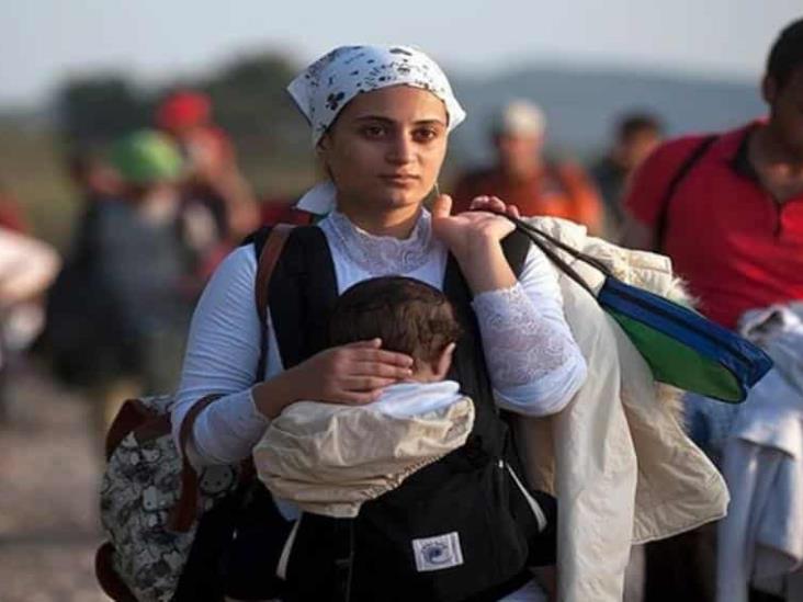 Llegan a Madrid 89 refugiados sirios afectados por sismos Llegan a Madrid 89 refugiados sirios afectados por sismos