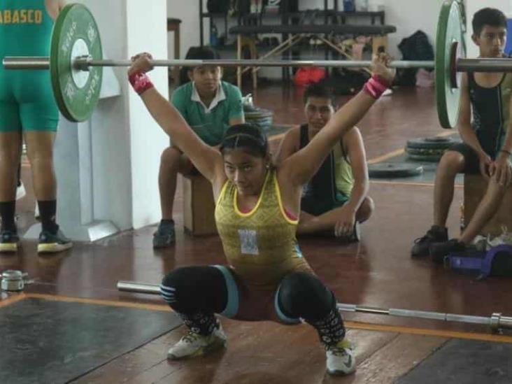 Mucho talento y un estupendo potencial se observó en el control técnico de levantamiento de pesas Mucho talento y un estupendo potencial se observó en el control técnico de levantamiento de pesas