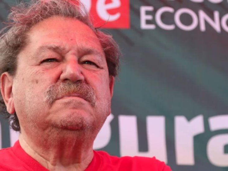 "Leer no les va a mejorar su situación económica, compañeros": Paco Ignacio Taibo II "Leer no les va a mejorar su situación económica, compañeros": Paco Ignacio Taibo II