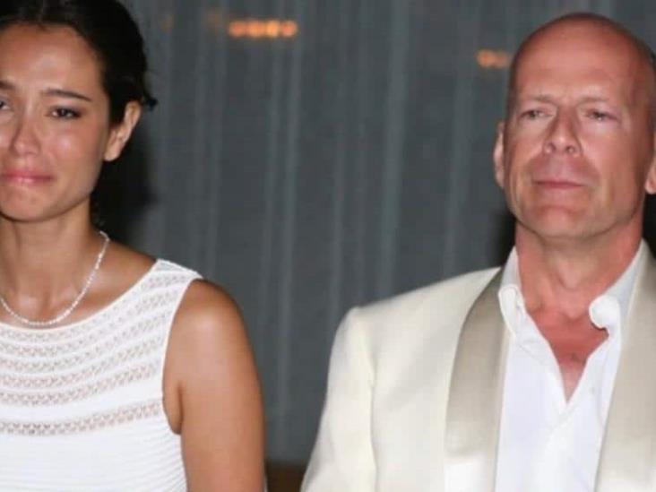 Esposa de Bruce Willis pide que paparazzis se alejen tras reaparición del actor Esposa de Bruce Willis pide que paparazzis se alejen tras reaparición del actor