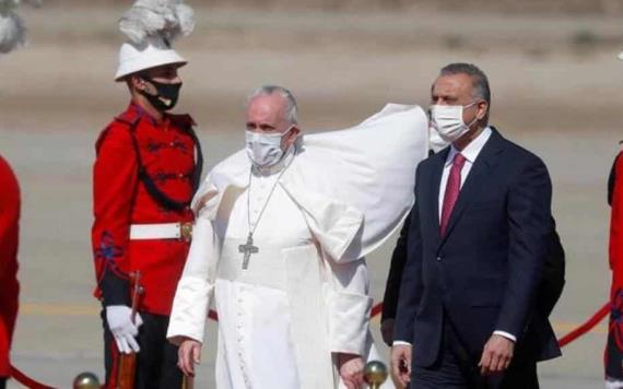 Papa Francisco asegura en nuevo libro que no tiene previsto renunciar