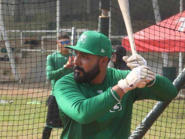 El infield veracruzano Francisco Rivera y el lanzador cubano Armando Dueñas reportaron al minicampo de Olmecas de Tabasco El infield veracruzano Francisco Rivera y el lanzador cubano Armando Dueñas reportaron al minicampo de Olmecas de Tabasco