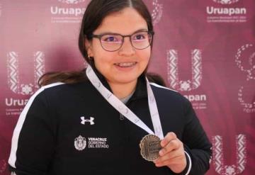 Nadadora tabasqueña se lleva oro en los Juegos Nacionales Deportivos de sillas sobre ruedas