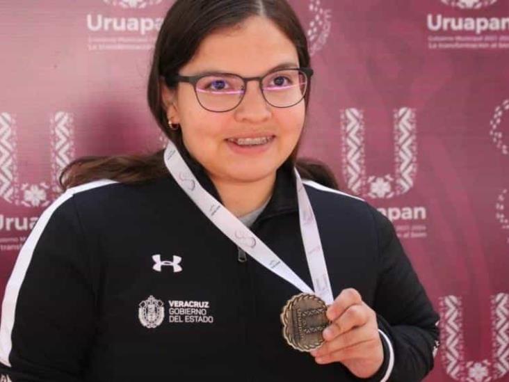Nadadora tabasqueña se lleva oro en los Juegos Nacionales Deportivos de sillas sobre ruedas Nadadora tabasqueña se lleva oro en los Juegos Nacionales Deportivos de sillas sobre ruedas