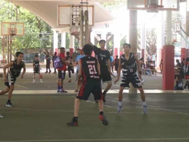 El basquetbol tabasqueño realizó su estatal de cara a los Juegos Nacionales CONADE 2023 en la Ciudad Deportiva El basquetbol tabasqueño realizó su estatal de cara a los Juegos Nacionales CONADE 2023 en la Ciudad Deportiva