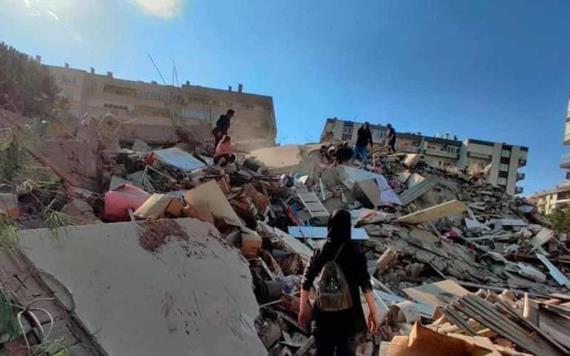 Turquía busca identificar 2 mil 500 muertos del terremoto