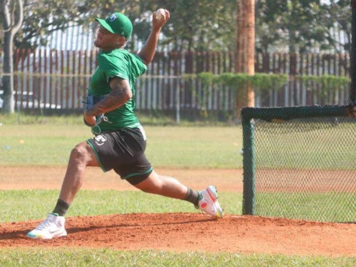 Juan Pablo Oramas y Luis Escobar están listos para ganarse un lugar en la rotación abridora de Olmecas de Tabasco Juan Pablo Oramas y Luis Escobar están listos para ganarse un lugar en la rotación abridora de Olmecas de Tabasco