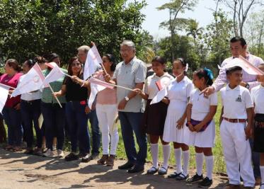 Juntos sacaremos a la educación adelante: expresa alcalde de Cunduacán