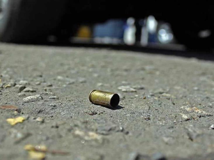 Pleito de vecinos dejó tres hombres heridos de bala y una mujer golpeada Pleito de vecinos dejó tres hombres heridos de bala y una mujer golpeada