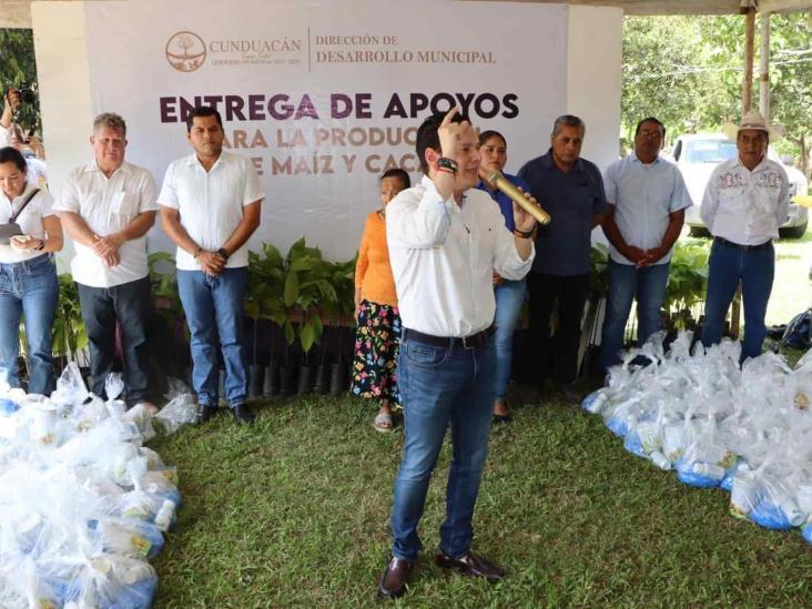 Ayuntamiento de Cunduacán entrega obra en Río Seco 2da Ayuntamiento de Cunduacán entrega obra en Río Seco 2da