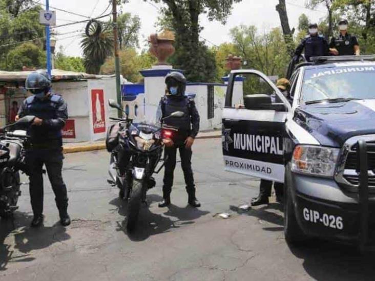 Policías de Puebla piden sexo a mujer motociclista a cambio de no detenerla Policías de Puebla piden sexo a mujer motociclista a cambio de no detenerla