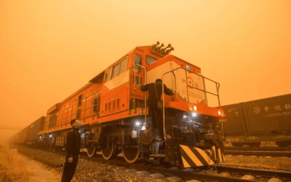 En China, tormenta de arena provoca grave contaminación atmosférica en Pekín