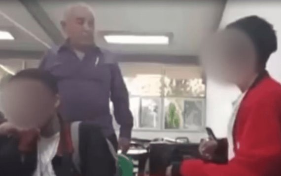 Video: Profesor de CBTis reta a golpes a un alumno; fue despedido