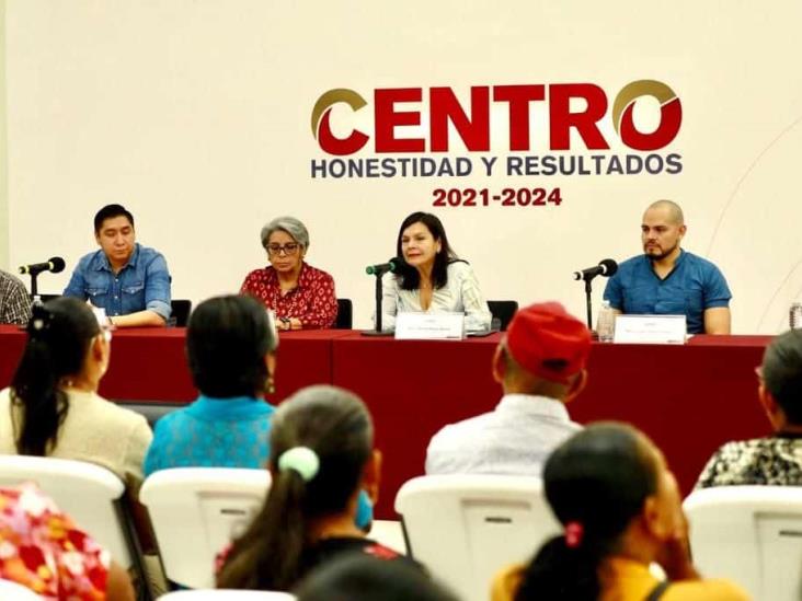 Presenta Ayuntamiento de Centro el proyecto "Rescate de la historia oral de las localidades a través de los Consejos de Ancianos de Centro" Presenta Ayuntamiento de Centro el proyecto "Rescate de la historia oral de las localidades a través de los Consejos de Ancianos de Centro"