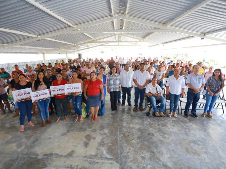 Fortalece Yolanda Osuna economía familiar con entrega de paquetes con crías porcinas Fortalece Yolanda Osuna economía familiar con entrega de paquetes con crías porcinas