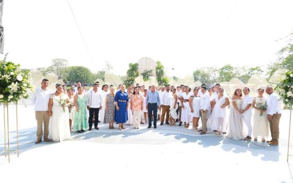 Realizan boda colectiva desde el Parque Tabasco