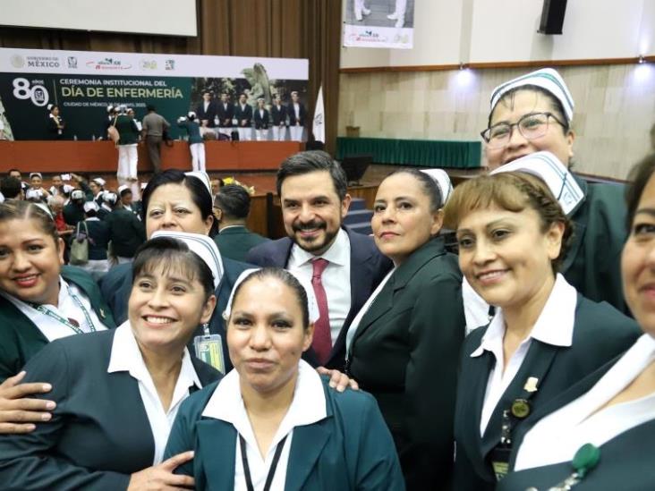 Liderazgo y profesionalismo caracterizan a los 140 mil trabajadores de Enfermería del IMSS: Zoé Robledo Liderazgo y profesionalismo caracterizan a los 140 mil trabajadores de Enfermería del IMSS: Zoé Robledo
