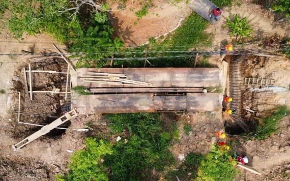 Constatan avances en el puente tubular vehicular en la calle El Cedro