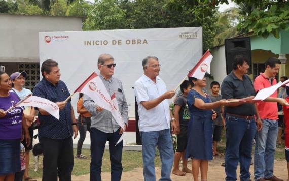 Ayuntamiento de Comalcalco da banderazo de inicio a la construcción de pavimento con mezcla asfáltica en ranchería Arena 2da sección