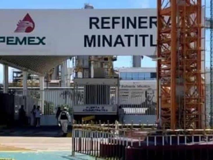 Controla PEMEX incendio en la Refinería Minatitlán. Controla PEMEX incendio en la Refinería Minatitlán.