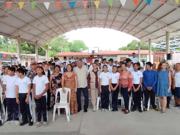 Realizan Feria Jugando y Aprendiendo 2023 en escuela de Comalcalco Realizan Feria Jugando y Aprendiendo 2023 en escuela de Comalcalco