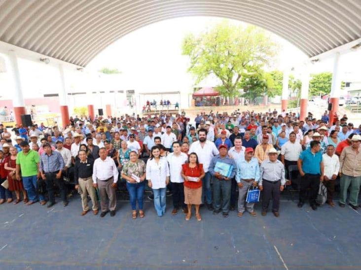 Entregan tarjetas bancarias a beneficiarios del programa "Producción para el bienestar" de Centro Entregan tarjetas bancarias a beneficiarios del programa "Producción para el bienestar" de Centro