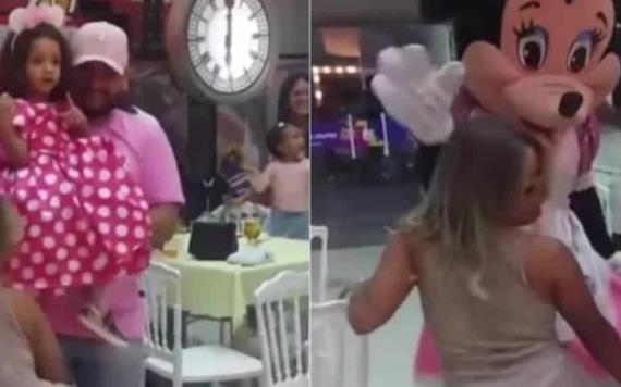 La mujer que realizó el baile provocativo en la fiesta de su hija de 3 años respondió enfurecida a quienes la criticaron