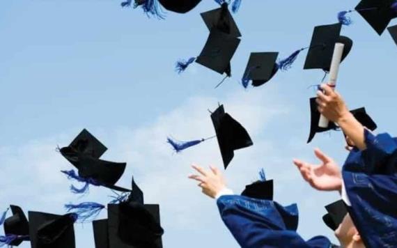 Graduaciones y Primer Empleo