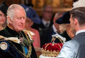 Carlos III y Camila son nuevamente coronados como reyes... pero de Escocia